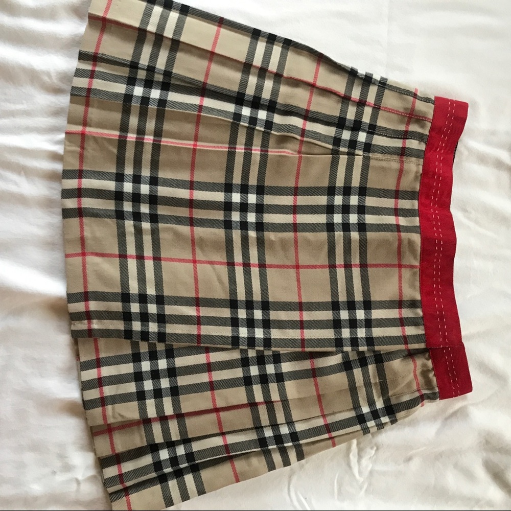 Burberry traditional plaid skirt